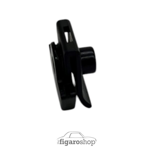 Nissan Figaro Rear Wheel Arch Liner Clip - Image 2